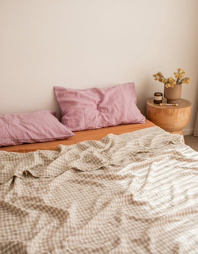 Sandalwood Fitted Sheet, Beige Gingham Flat Sheet and Lilac Pillowcases