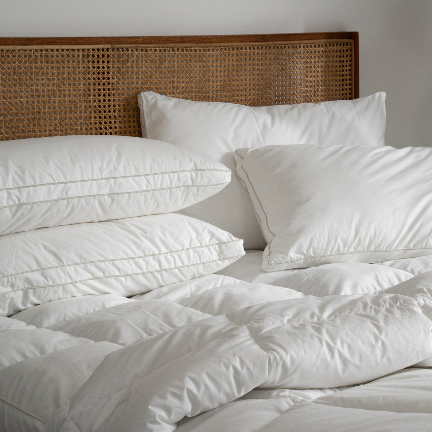 Hotel Cloud Collection™  Luxury 5 Star Hotel Pillow Set
