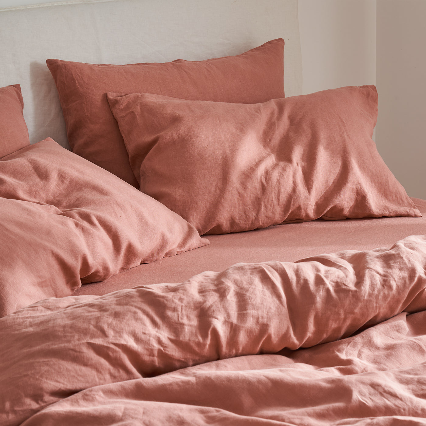 French Flax Linen Pillowcase Set in Rosa