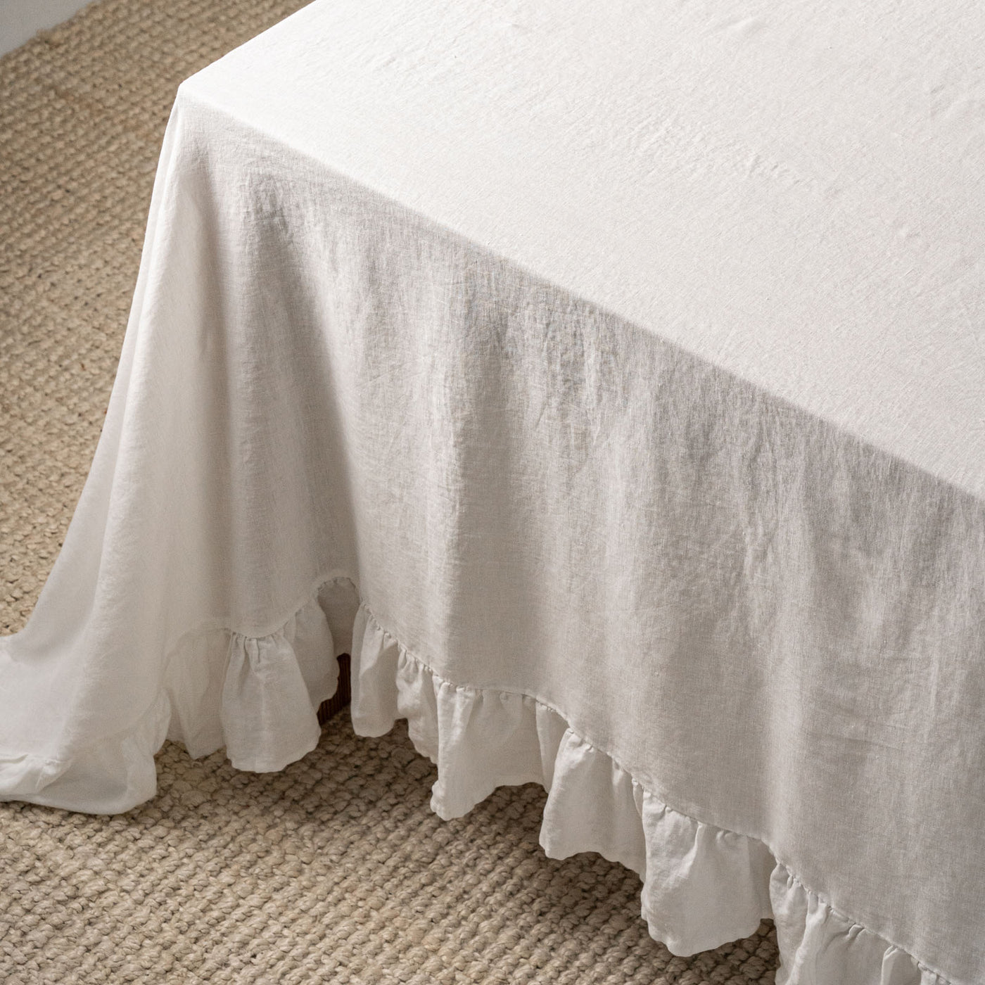 French Flax Linen Ruffles Table Cloth in White
