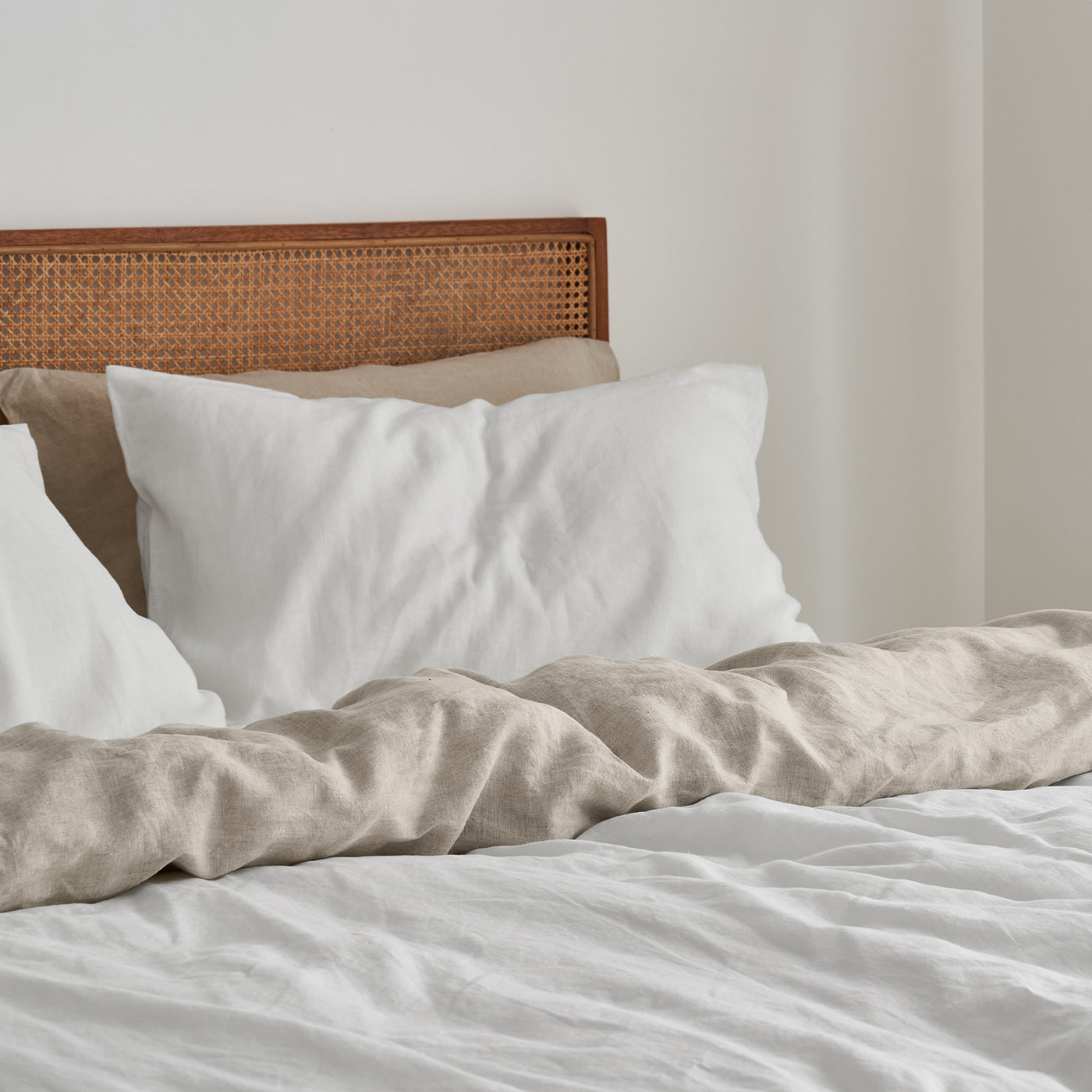 French Flax Linen Double Sided Quilt Cover in White/Natural