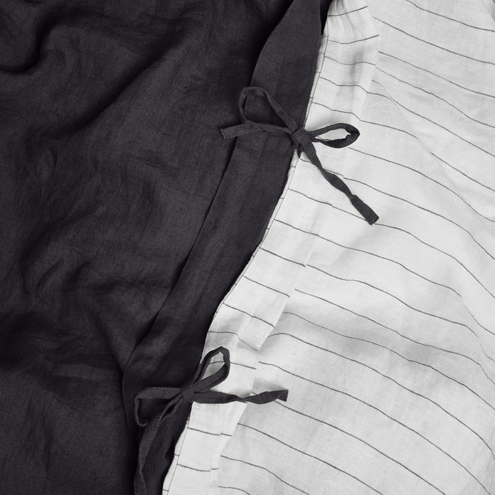 Easy ties instead of fiddly buttons