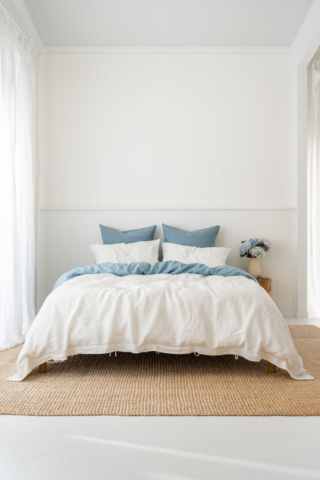 French Flax Linen Sheet Set in Marine Blue