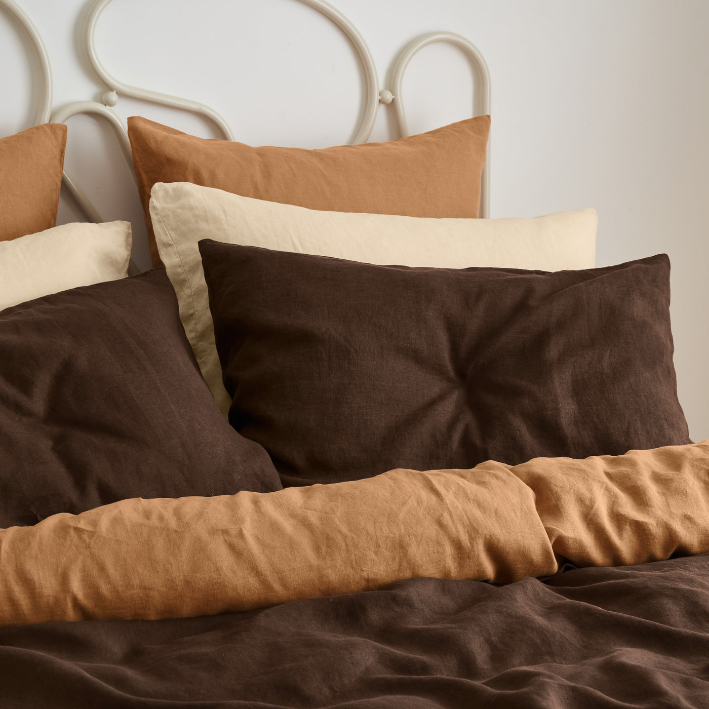 French Flax Linen Pillowcase Set in Chocolate