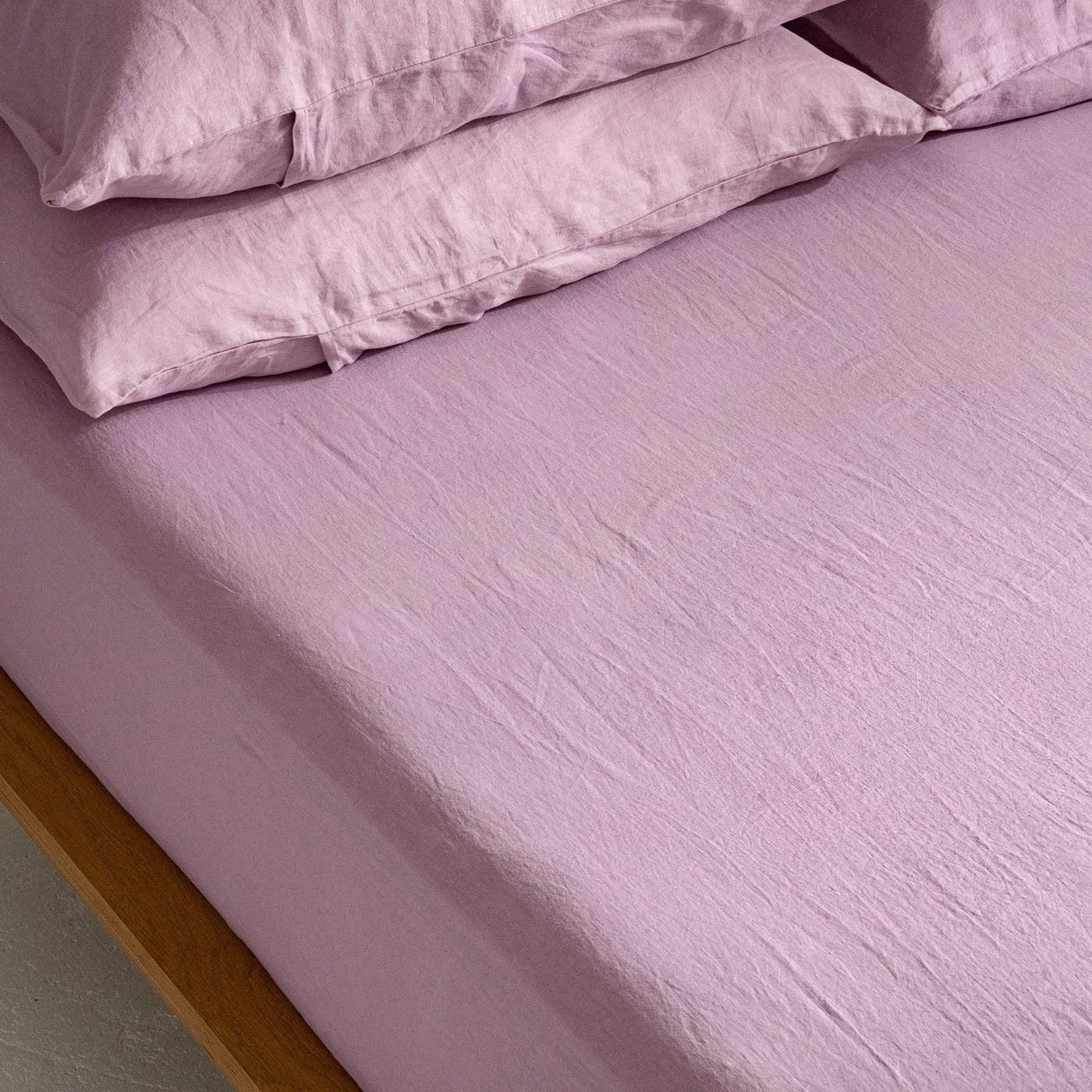 French Flax Linen Fitted Sheet in Lilac
