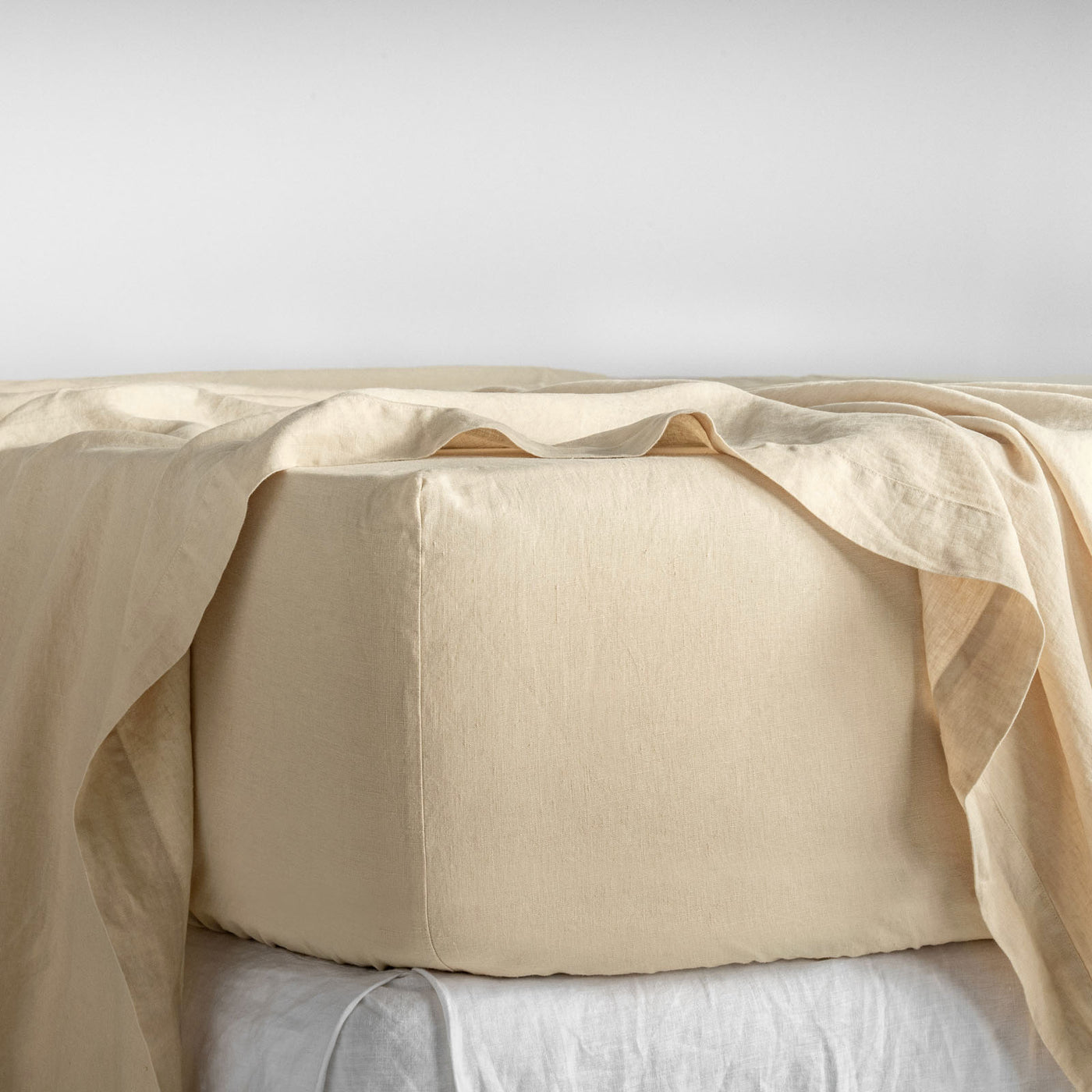 French Flax Linen Fitted Sheet in Creme