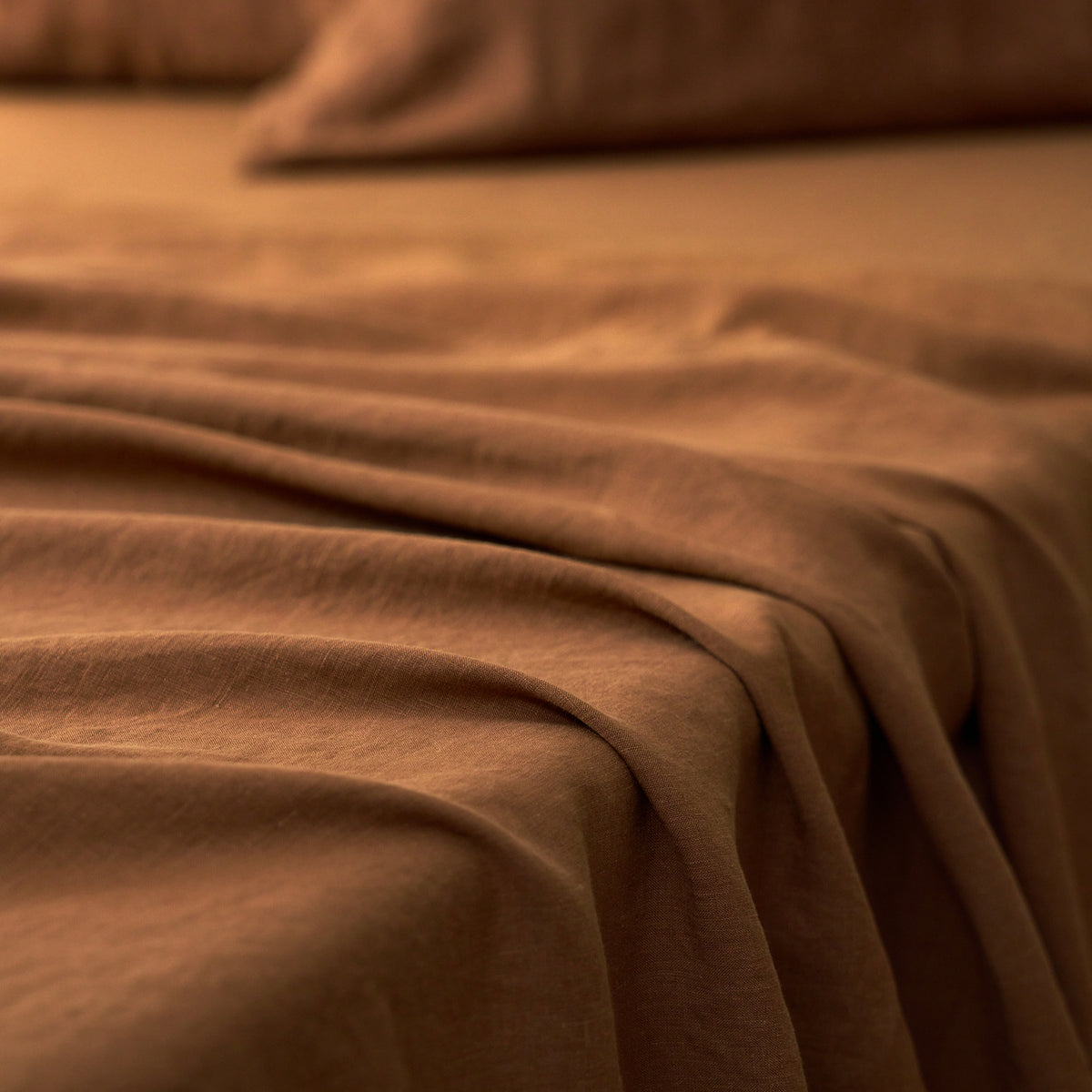 French Flax Linen Sheet Set in Hazelnut
