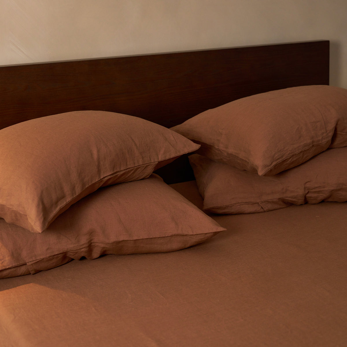 French Flax Linen Pillowcase Set in Hazelnut