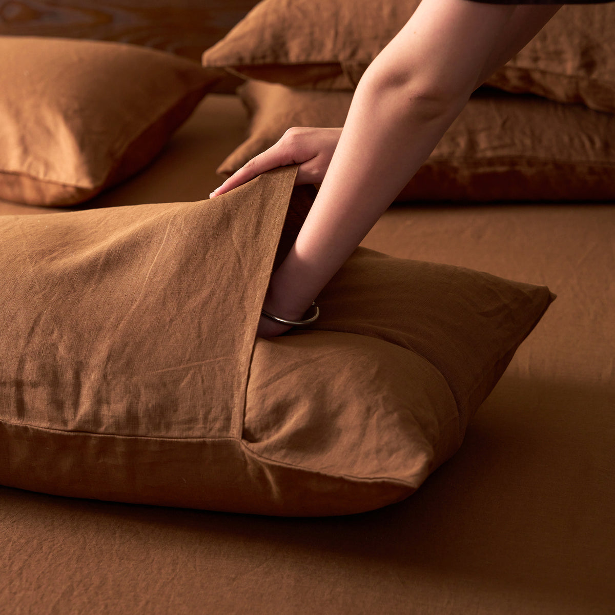 French Flax Linen Pillowcase Set in Hazelnut