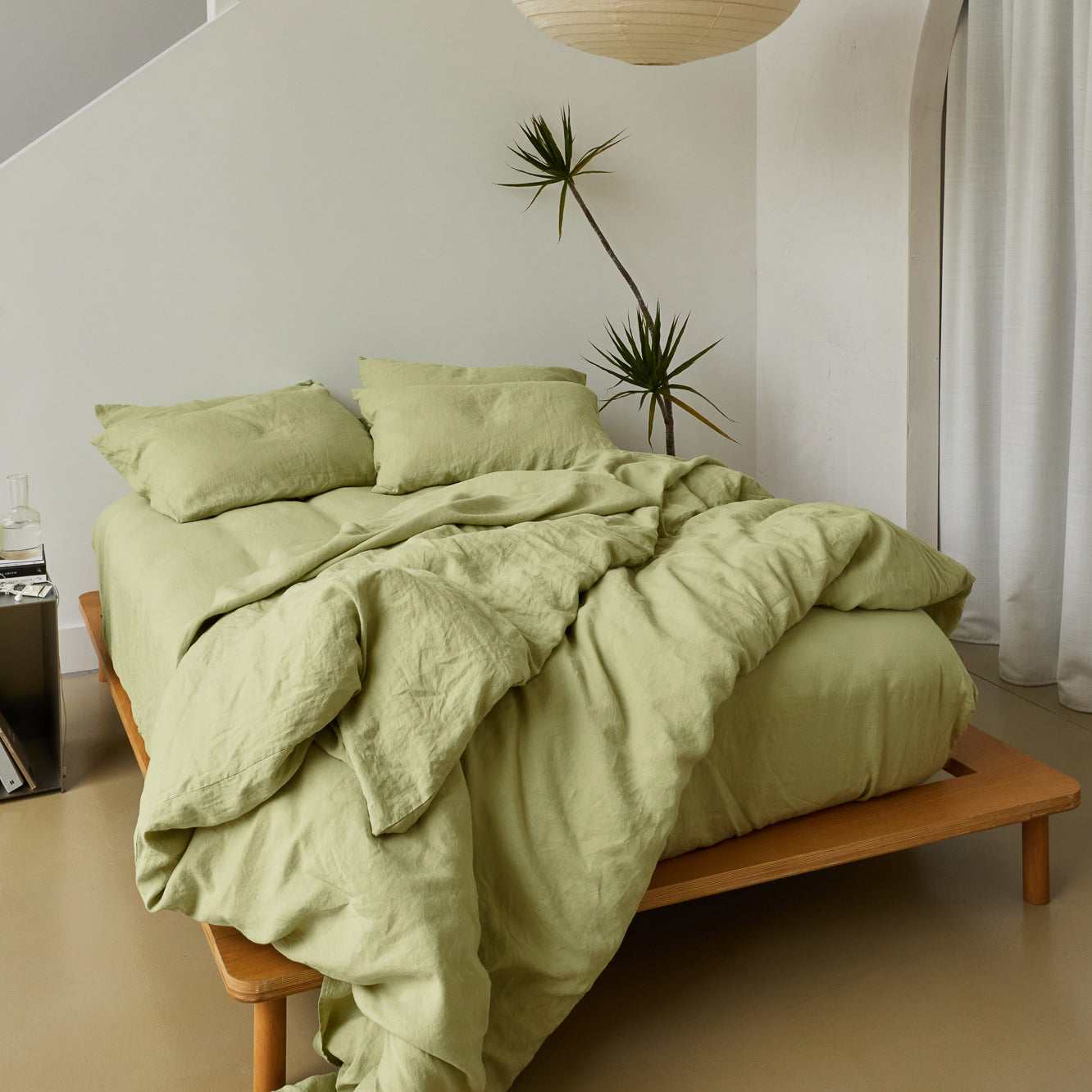 French Flax Linen Fitted Sheet in Matcha