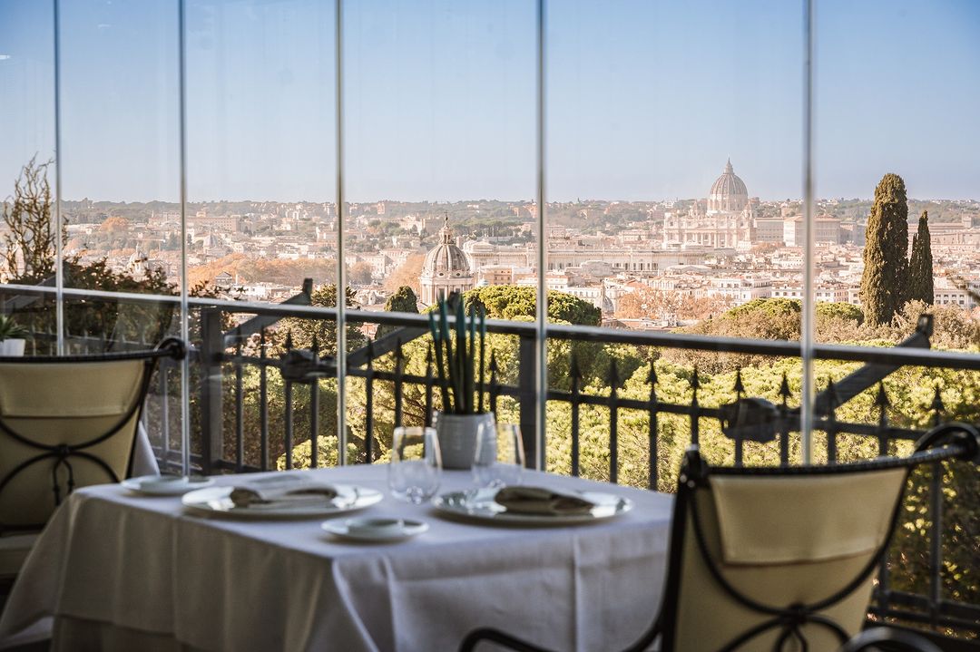 Our favourite dining views from around the world – I Love Linen