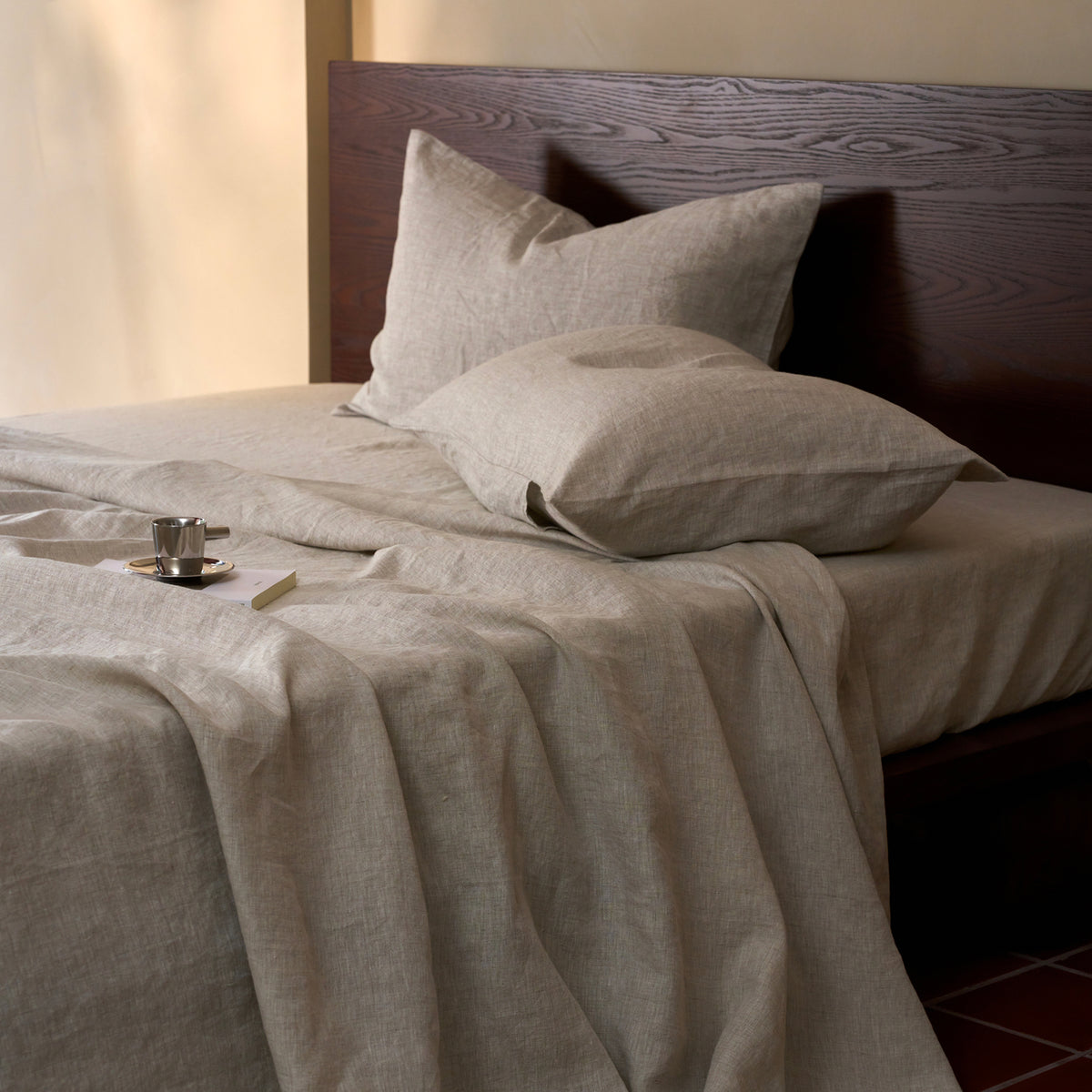 French Flax Linen Fitted Sheet in Natural