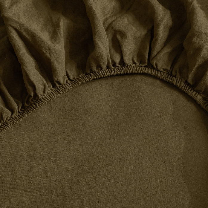 Thick elastic hugs your mattress