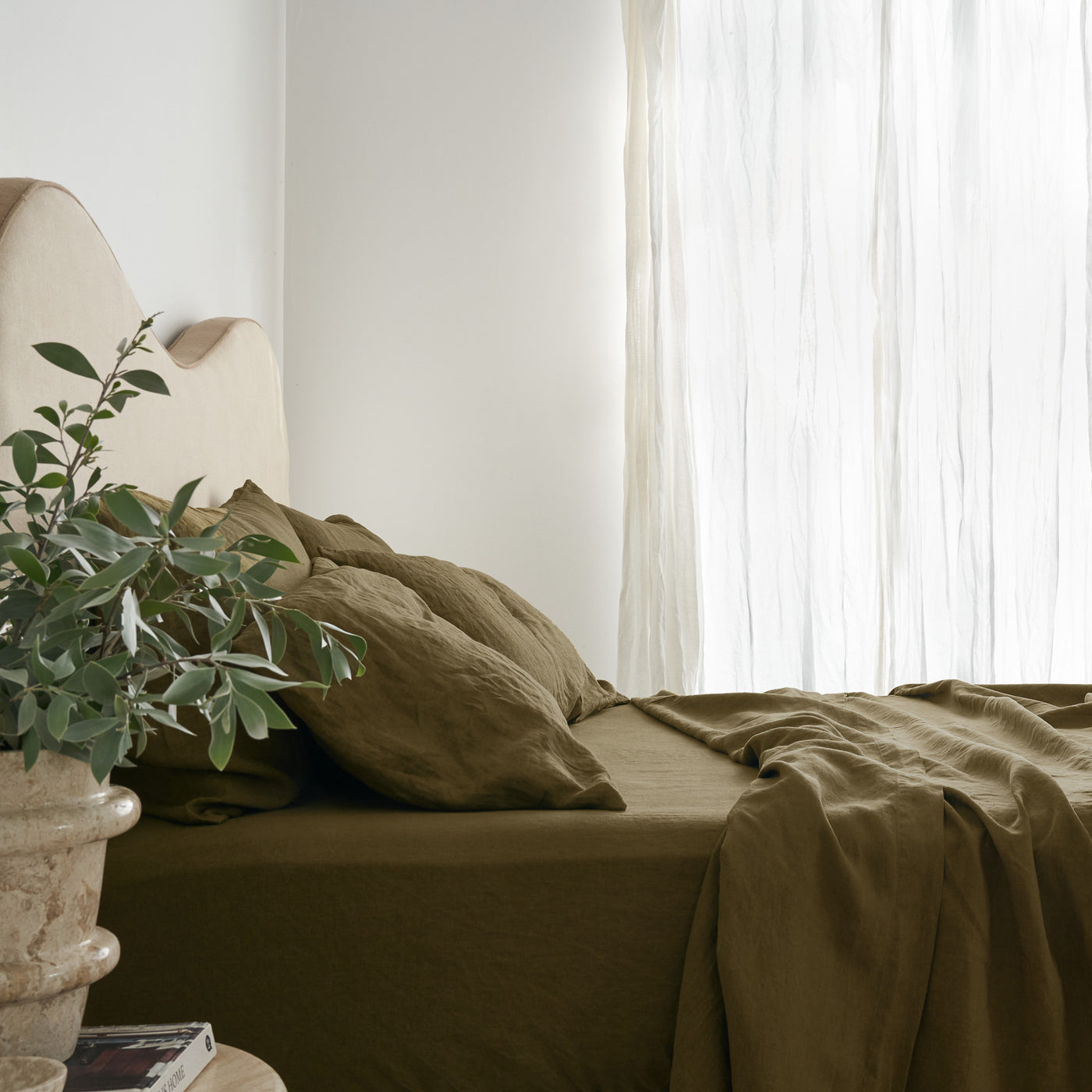 French Flax Linen Sheet Set in Olive