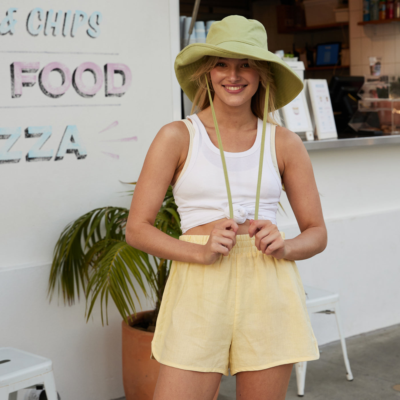 French Flax Linen Relaxed Short in Daisy