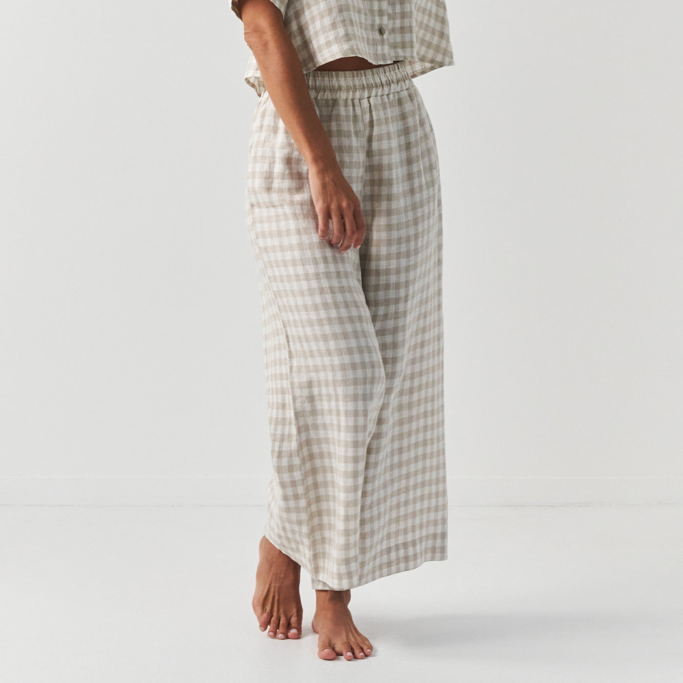 French Flax Linen Poppy Lounge Set in Beige Gingham