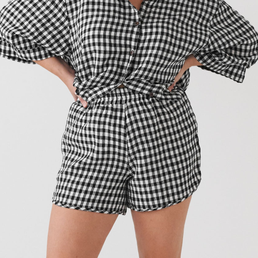 French Flax Linen Relax Short in Charcoal Gingham