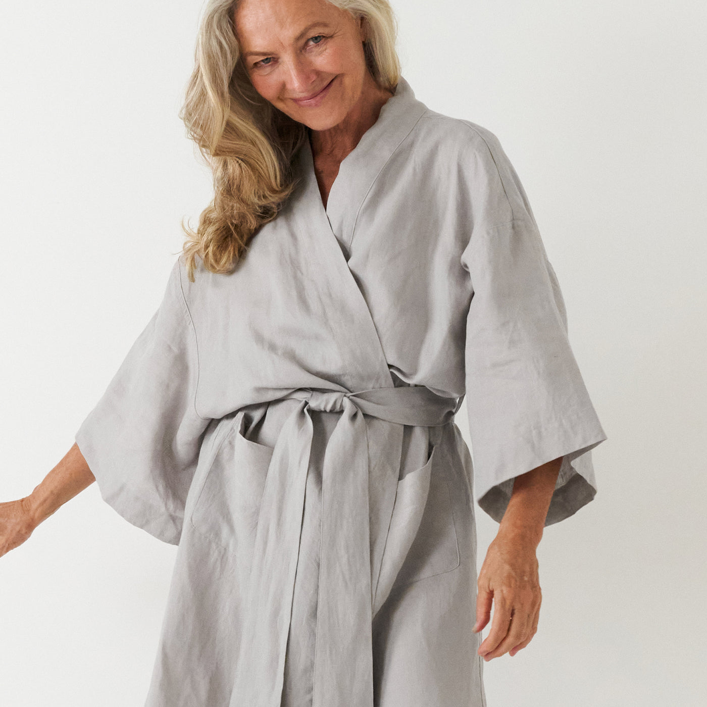 French Flax Linen Robe in Soft Grey