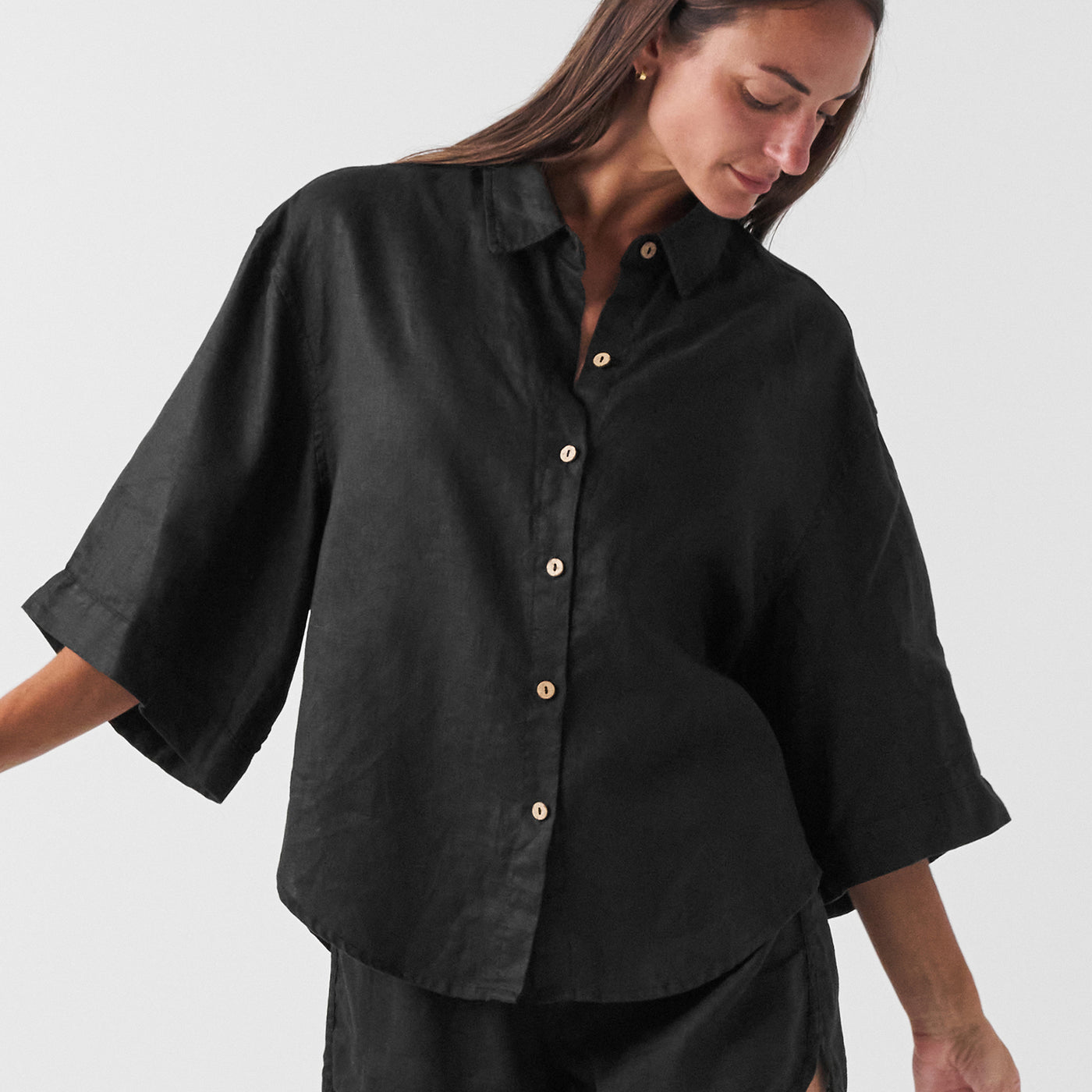 French Flax Linen Ruby Shirt in Black