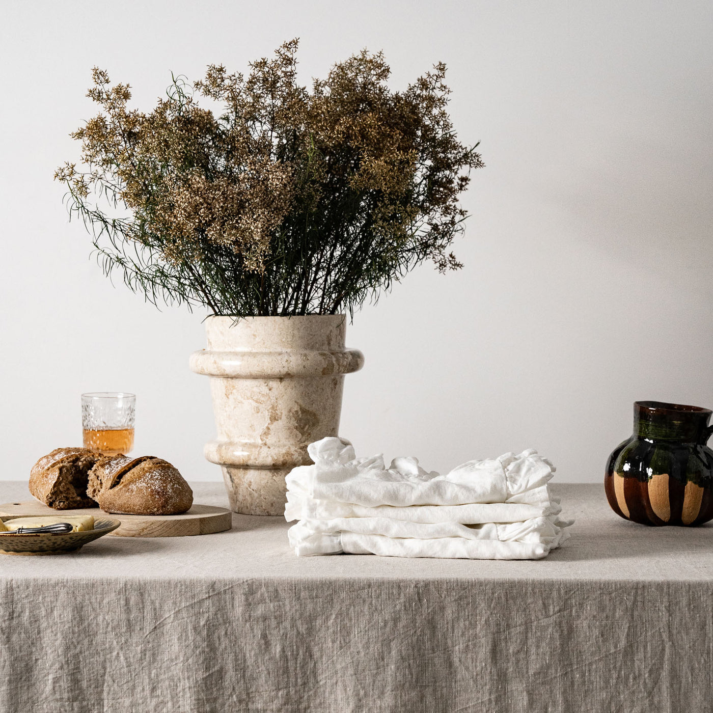 French Flax Linen Ruffles Napkins (Set Of 4) in White