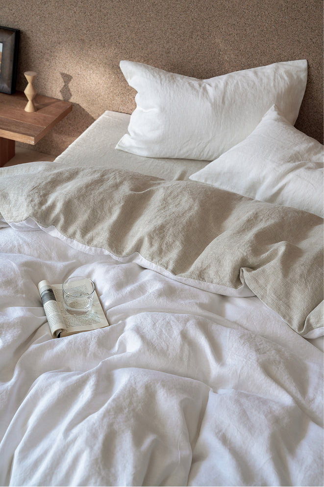 Made from natural flax fibres for the breathable feel, beautiful texture and relaxed look that make linen unlike ordinary bedding.