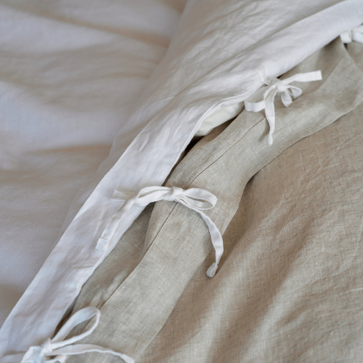 French Flax Linen Reversible Quilt Cover Set in White/Natural
