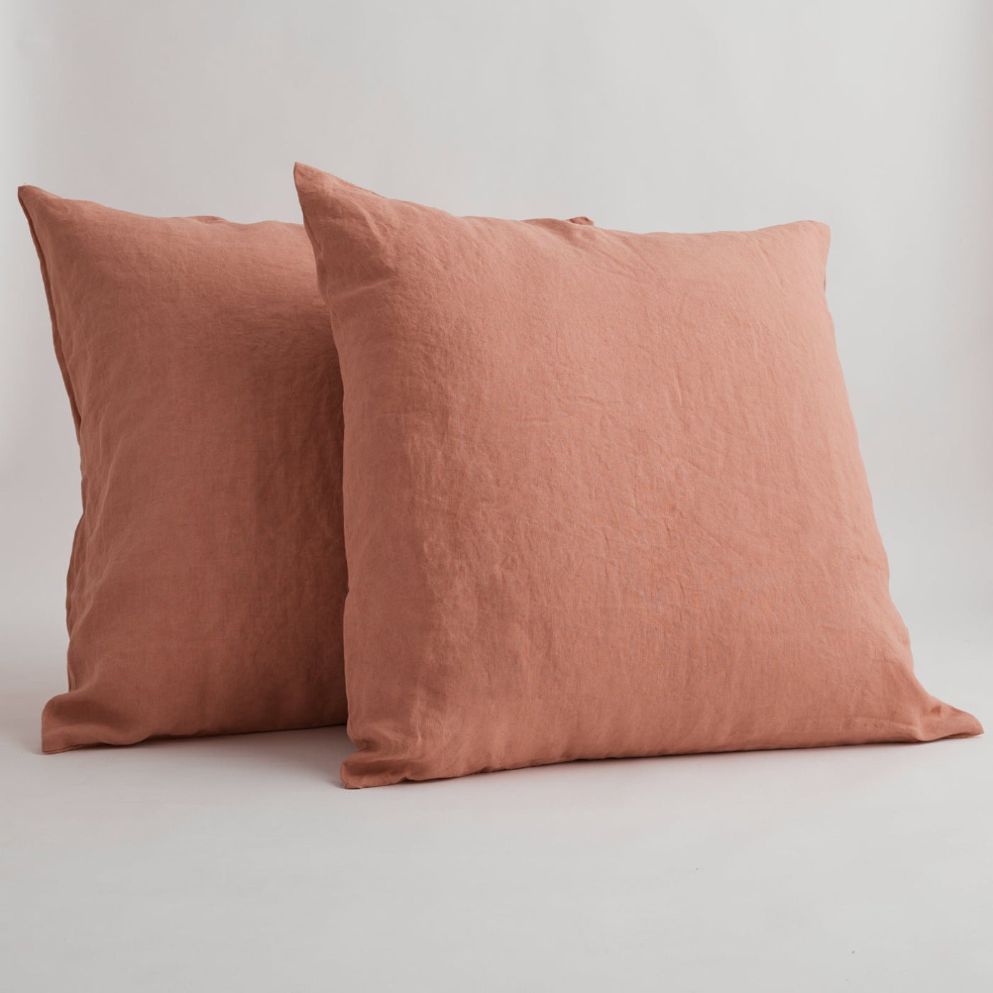 French Flax Linen Pillowcase Set in Rosa