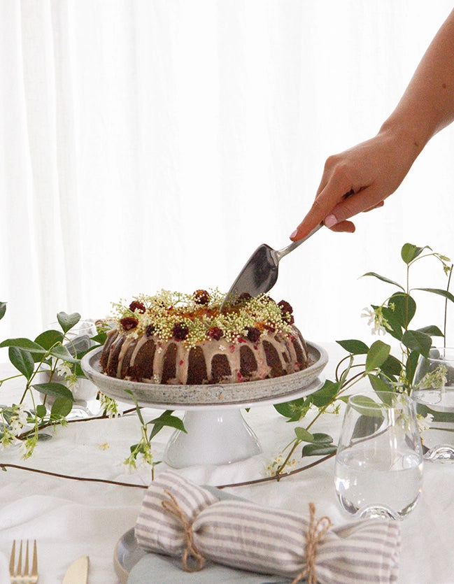 Christmas Gingerbread Bundt Cake with Maple Glaze by @maddytrueman