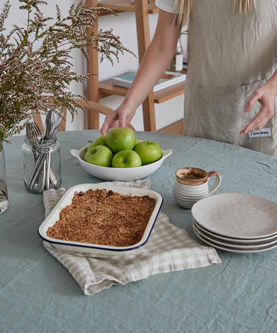 Wholesome Apple Crumble @_alexandraking