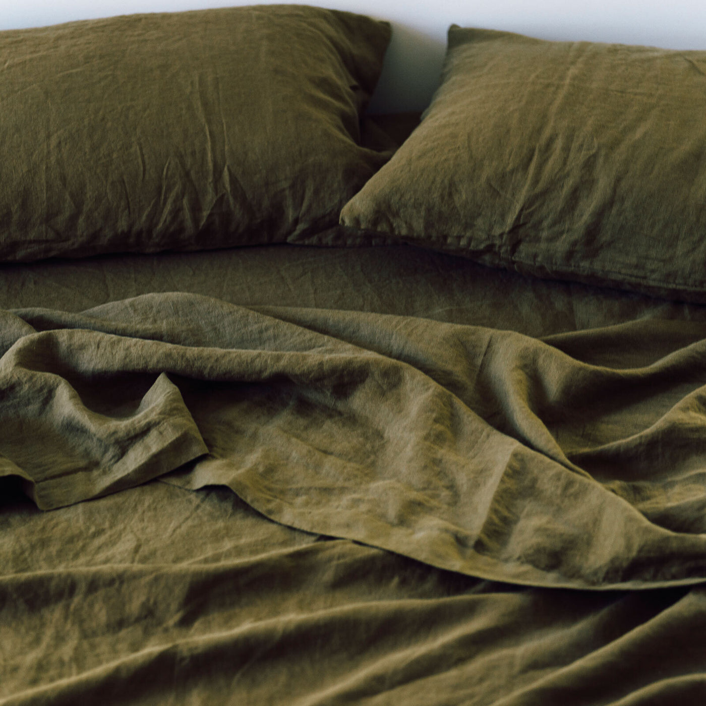 French Flax Linen Fitted Sheet in Olive