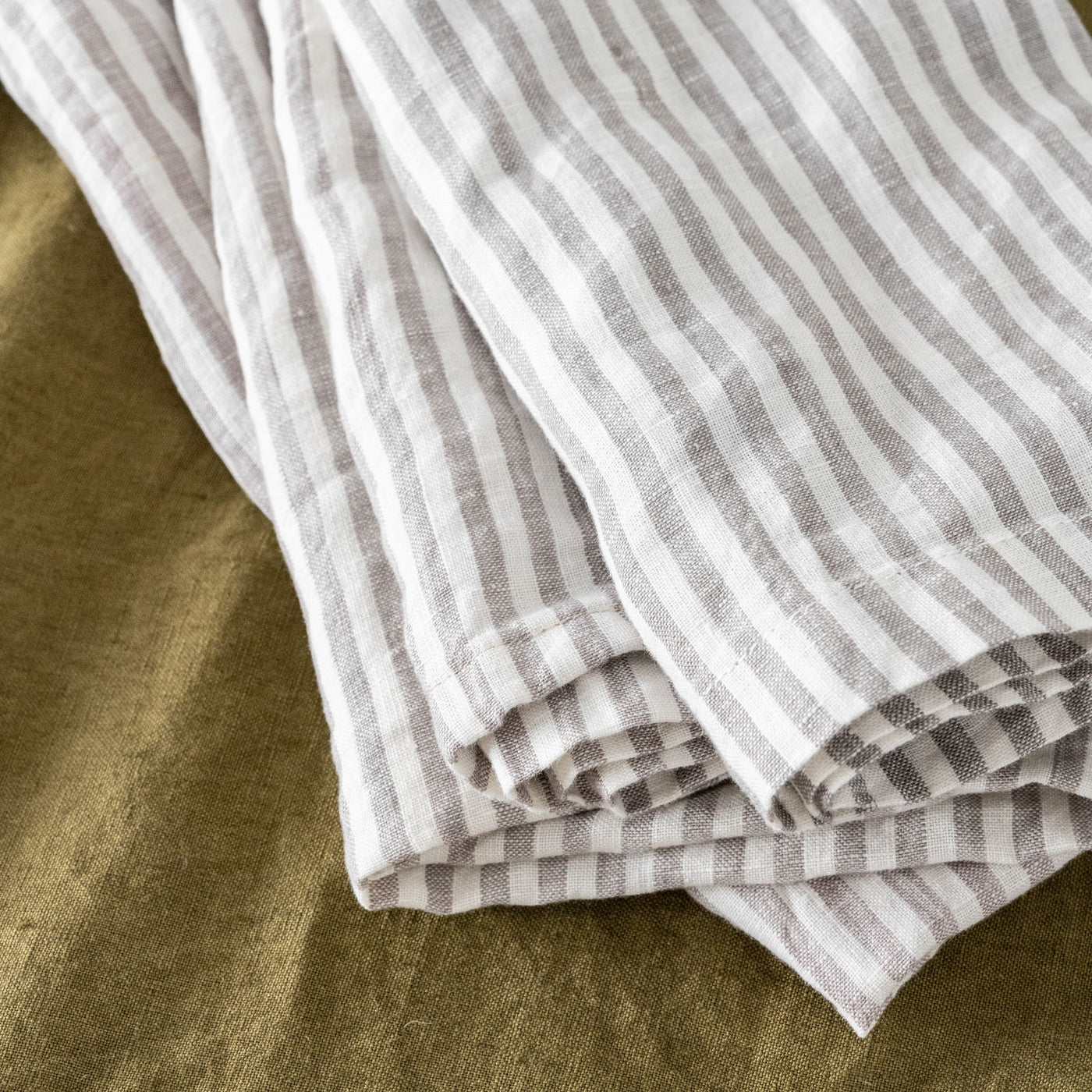 French Flax Linen Napkins (Set Of 4) in Grey Stripe